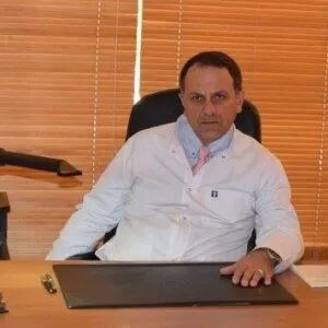 Σαακιάν Άρθουρ